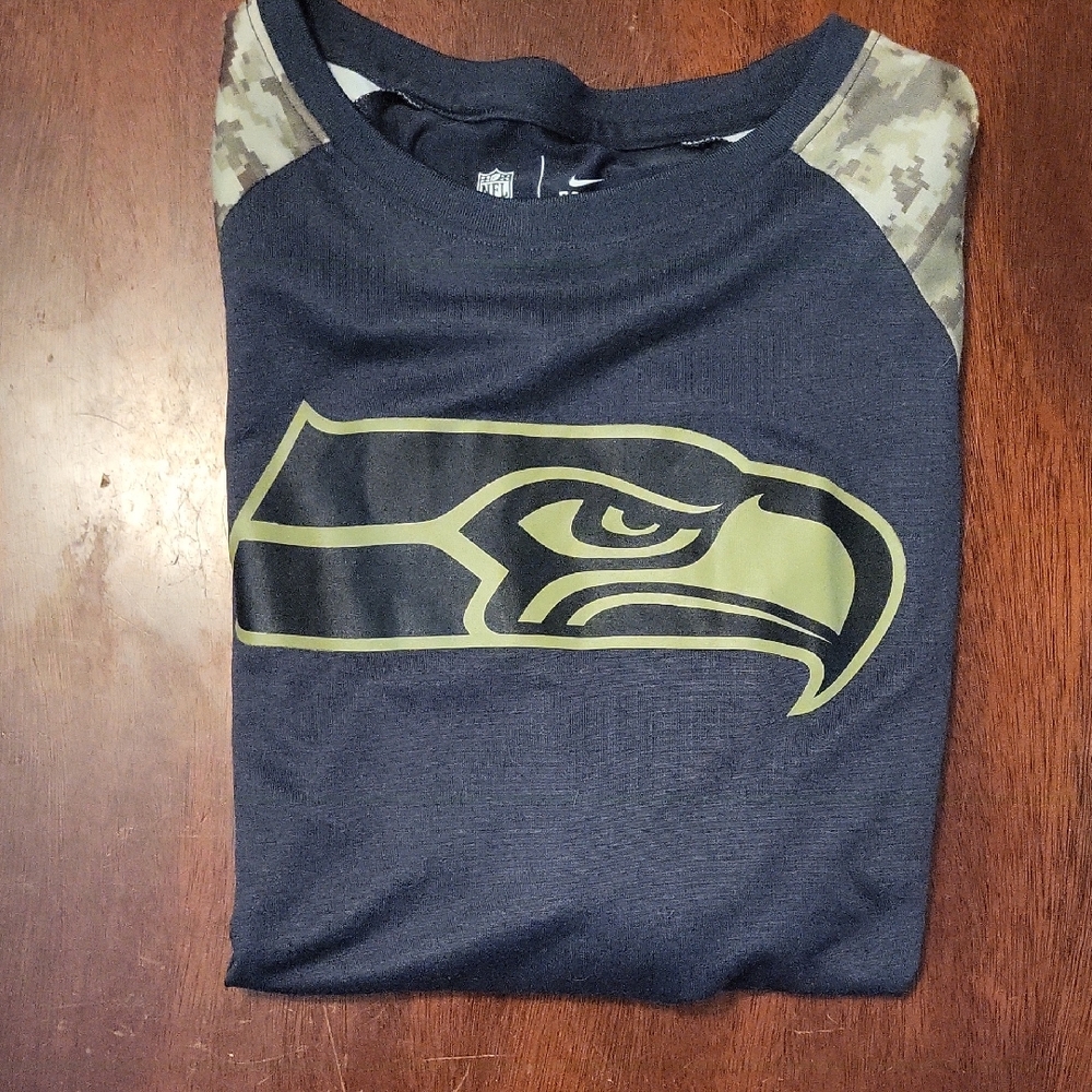 NFL 3/4 Sleeve, salute to service, seahawks, women's M